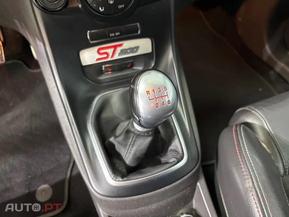 Ford Fiesta 1.6 EcoBoost ST200