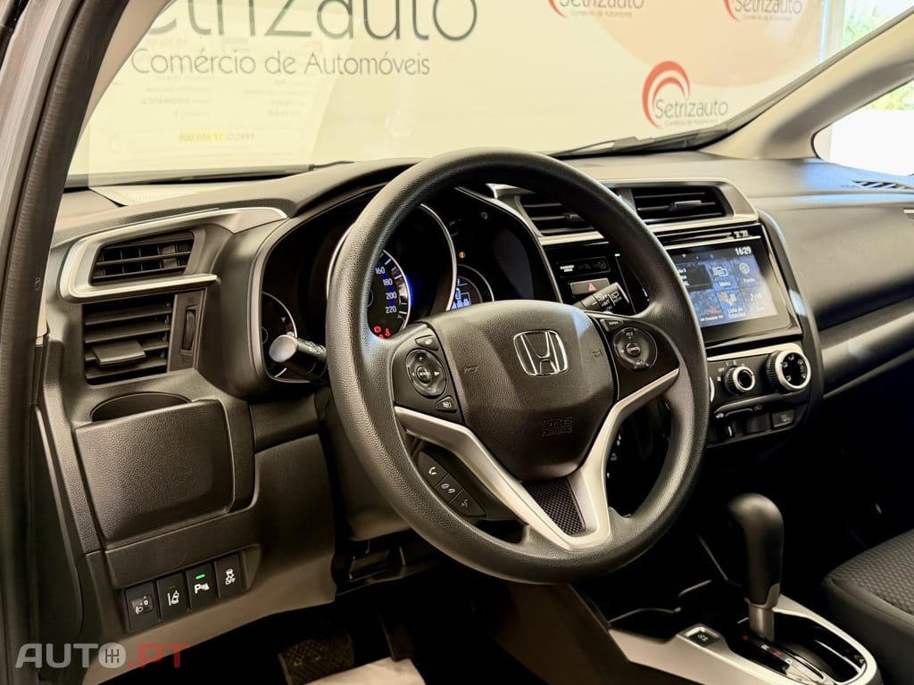Honda Jazz 1.3 I-VTEC Comfort +Connect. Navi CVT