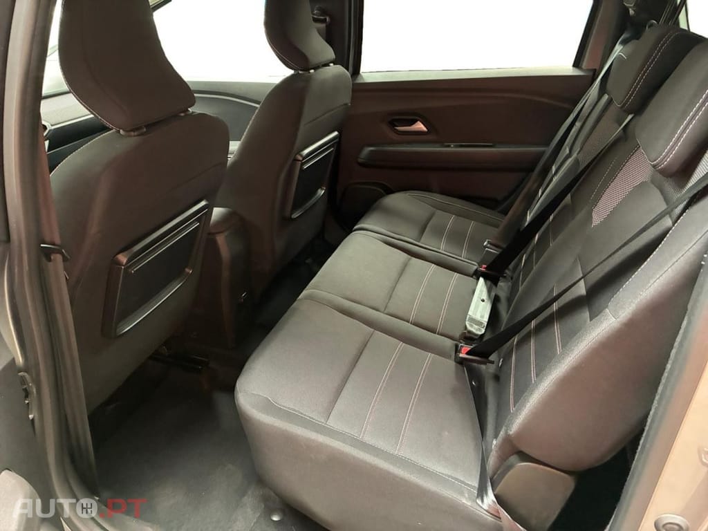 Dacia Jogger 1.6 Hybrid Extreme 7L