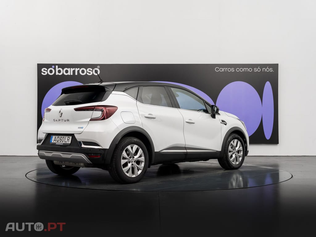 Renault Captur 1.6 E-Tech Plug-In Intens