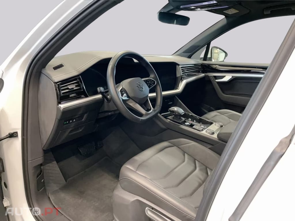 Volkswagen Touareg I.V.A DEDUTIVEL 3.0 TSI eHybrid 4-M