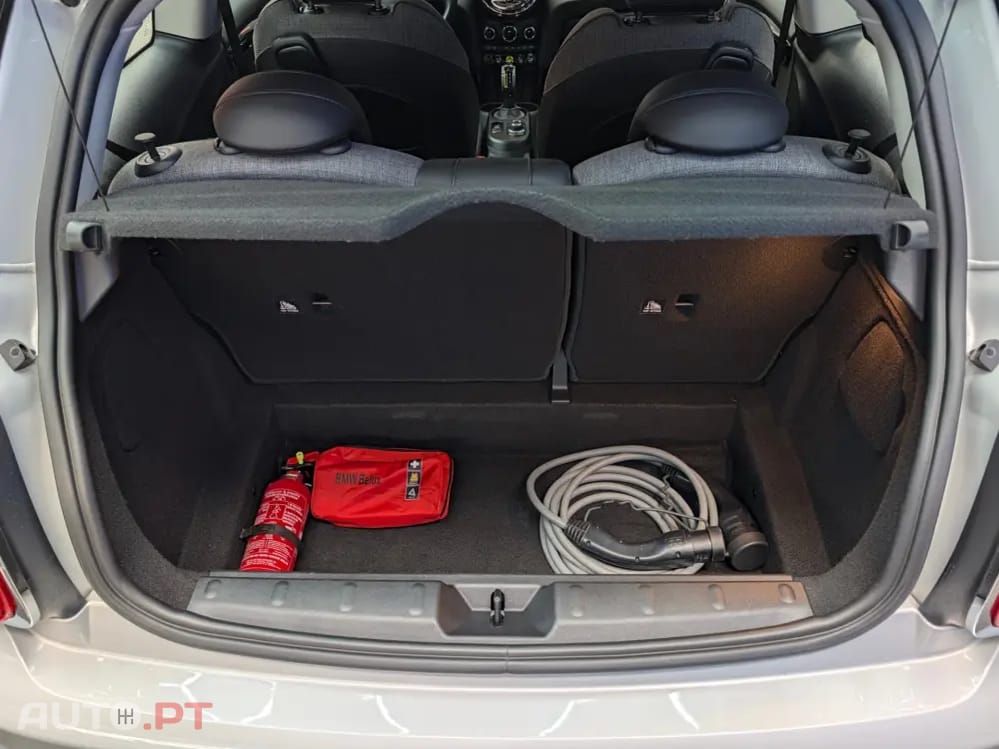 MINI Cooper Cooper SE