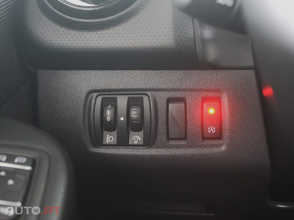 Renault Clio ENERGY TCe 120 EDC Intens