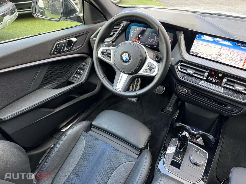 BMW 218 d Pack Desportivo M