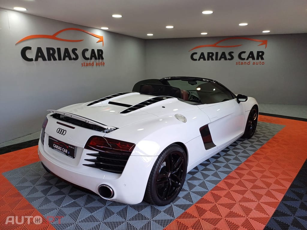 Audi R8 4.2 V8 quattro R tronic