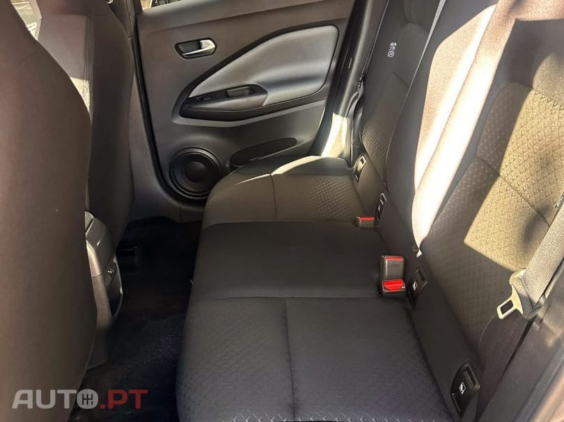 Nissan Juke 1.0 DIG-T N-Connecta DCT — fotografia 12