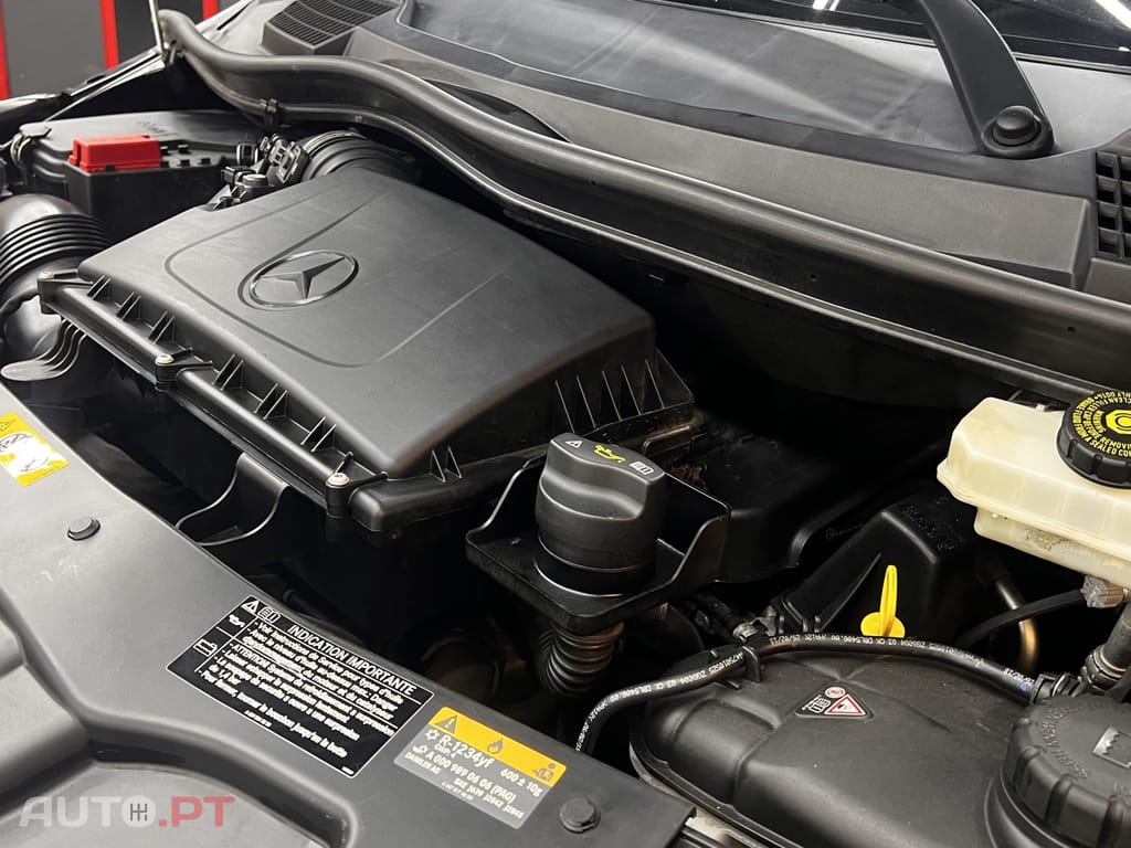 Mercedes-Benz Vito Extra-Longa Aut. SHUTTLE