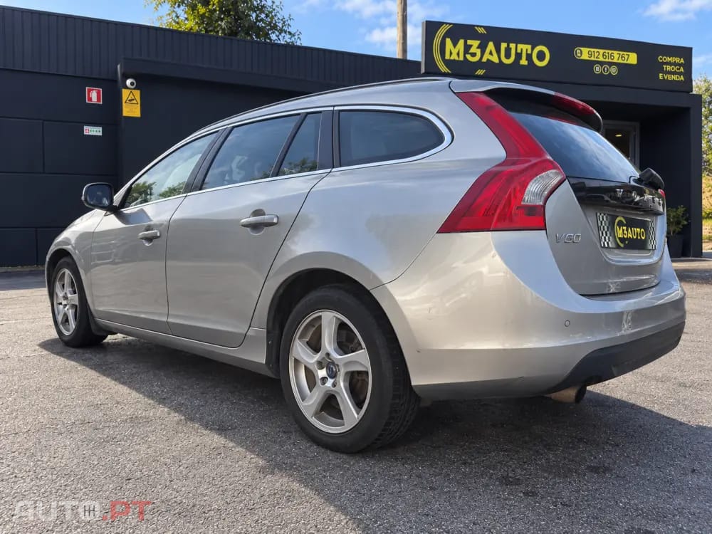 Volvo V60 1.6 D2 Momentum Eco