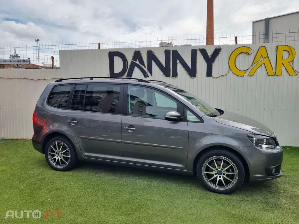 Volkswagen Touran 1.6 TDI DPF BlueMotion Comfortline