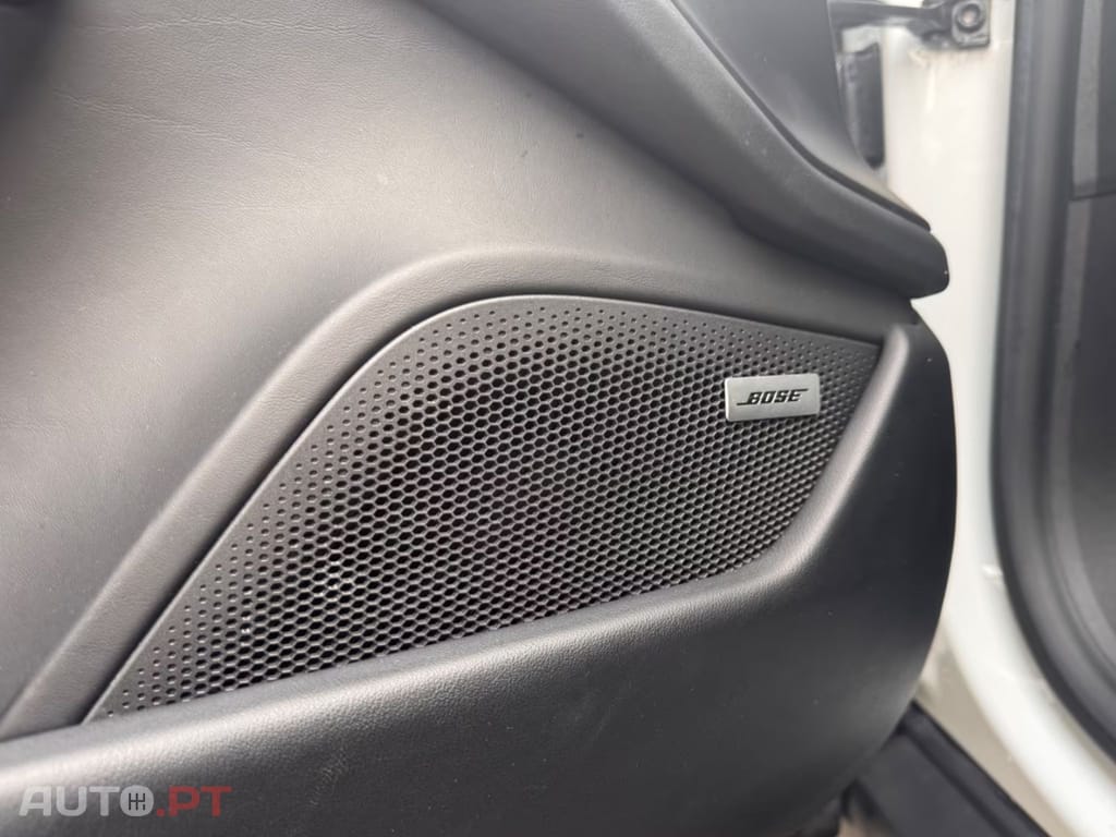 Porsche Taycan 92 % I.V.A DEDUTIVEL 