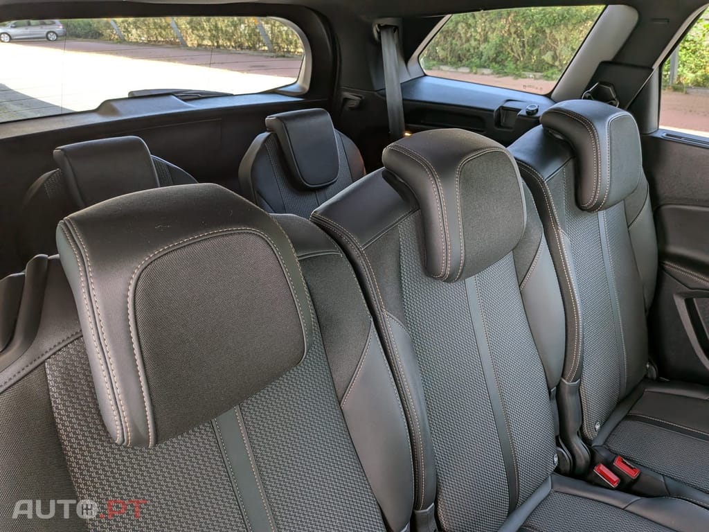 Peugeot 5008 1.2 PureTech GT EAT8