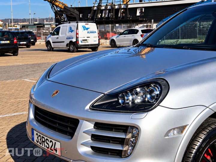 Porsche Cayenne Tiptronic