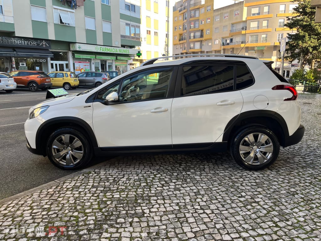Peugeot 2008 1.5 BlueHDi Signature