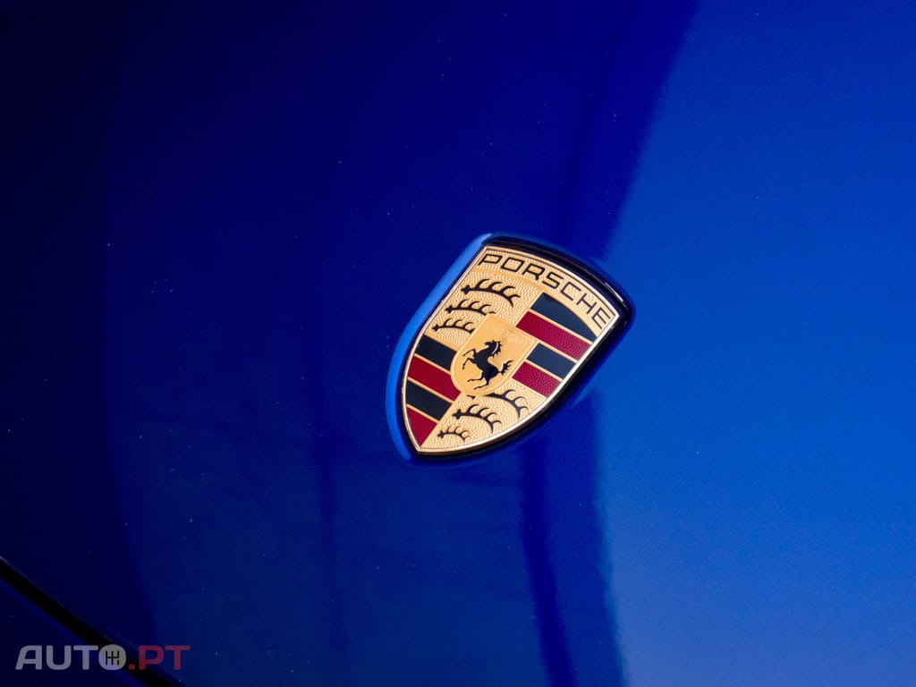 Porsche Taycan Standard