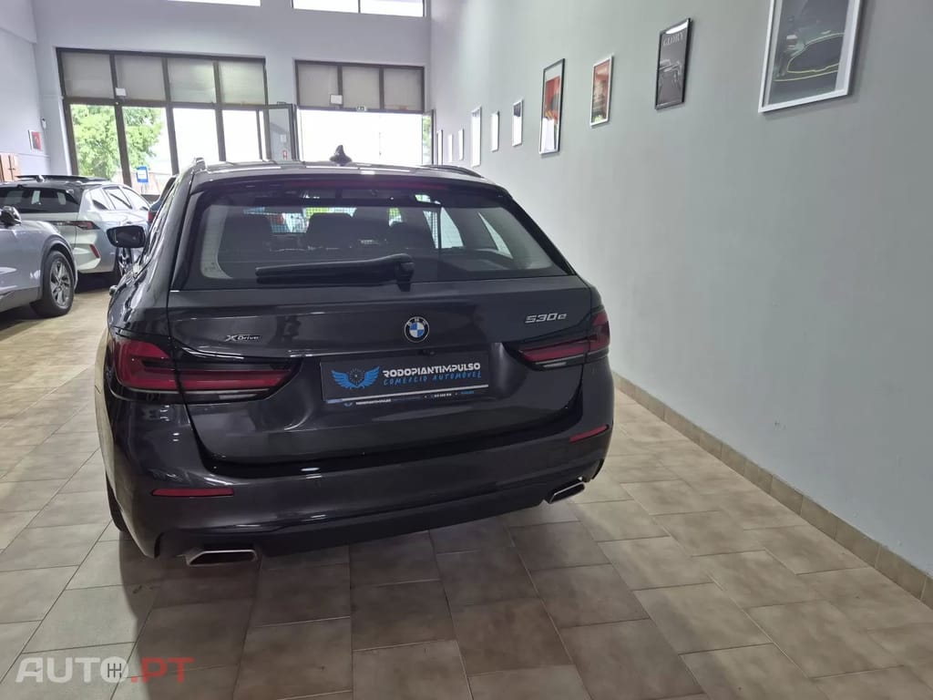 BMW 530 e xDrive Pack Desportivo M