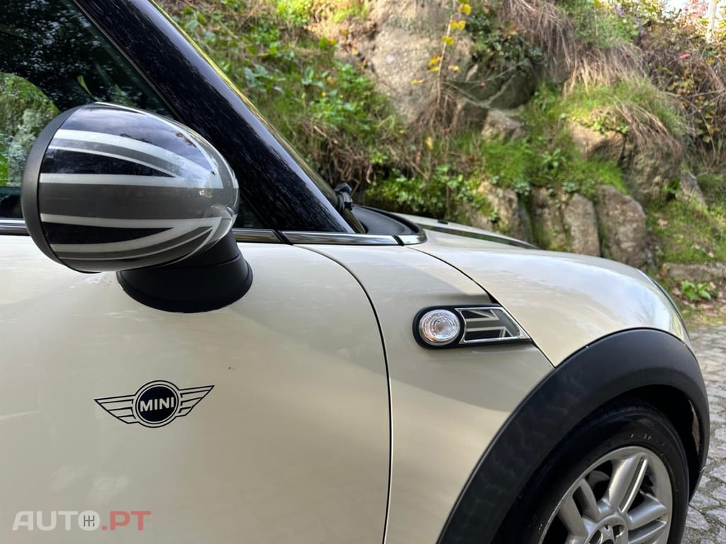 MINI Cooper Cooper D