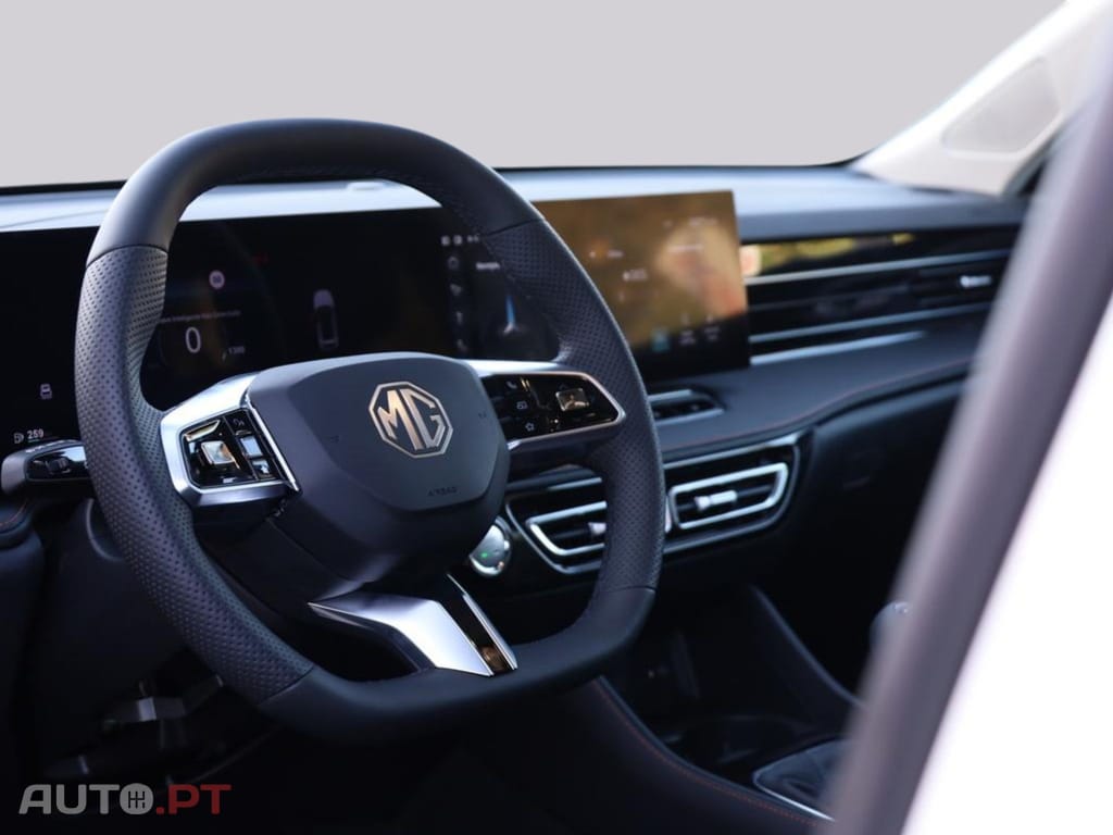 MG HS 1.5T 2WD COMFORT