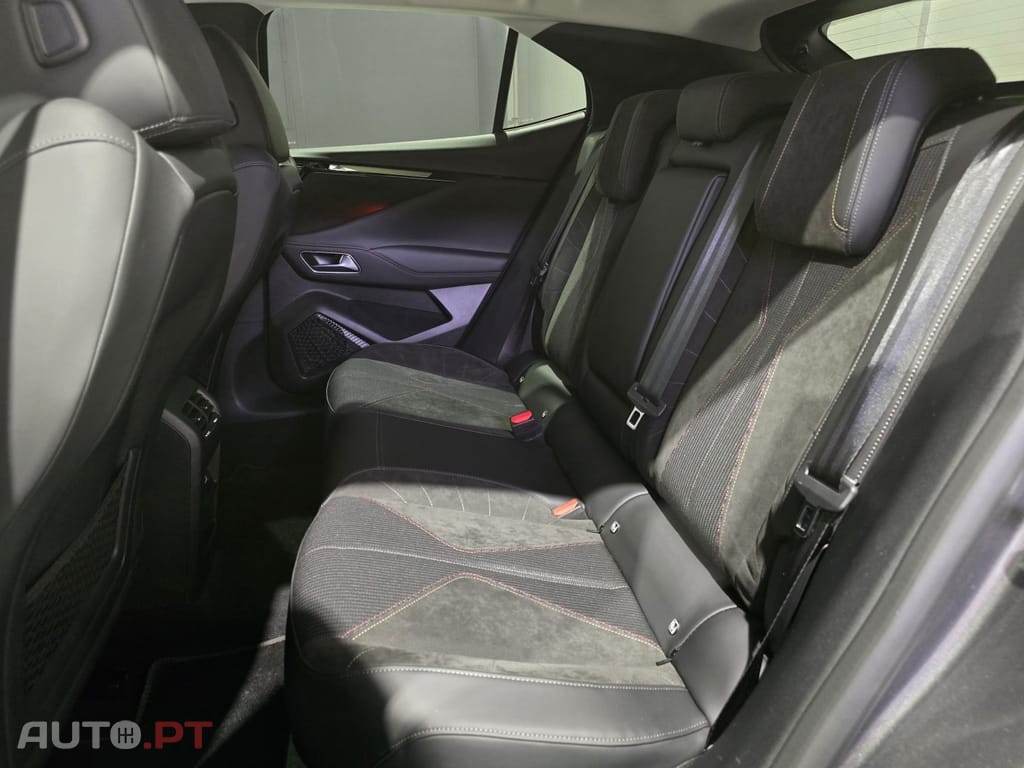 DS DS4 E-TENSE 225 PERFORMANCE LINE+