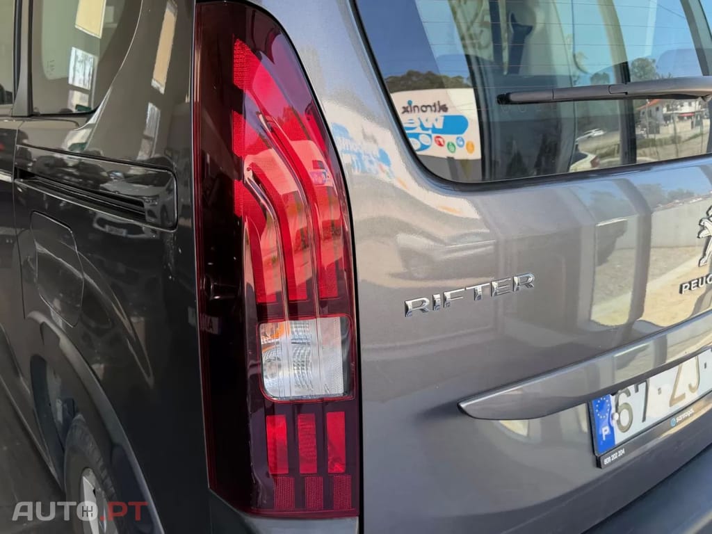Peugeot Rifter 1.2 PureTech Active