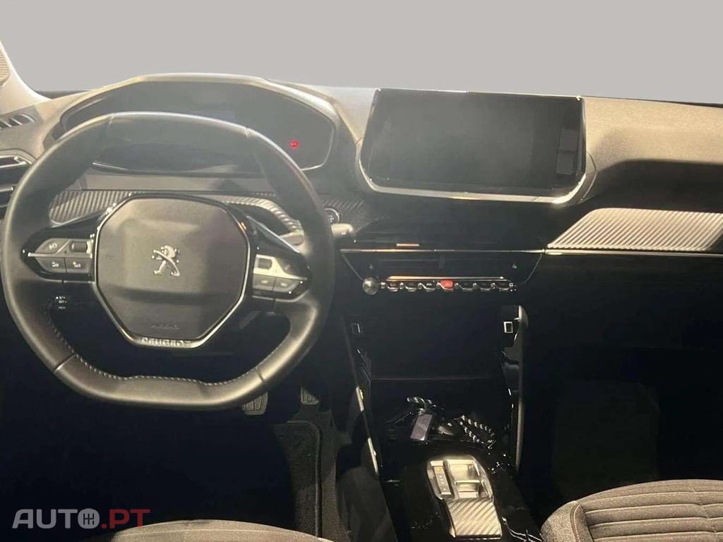 Peugeot E-2008 Active