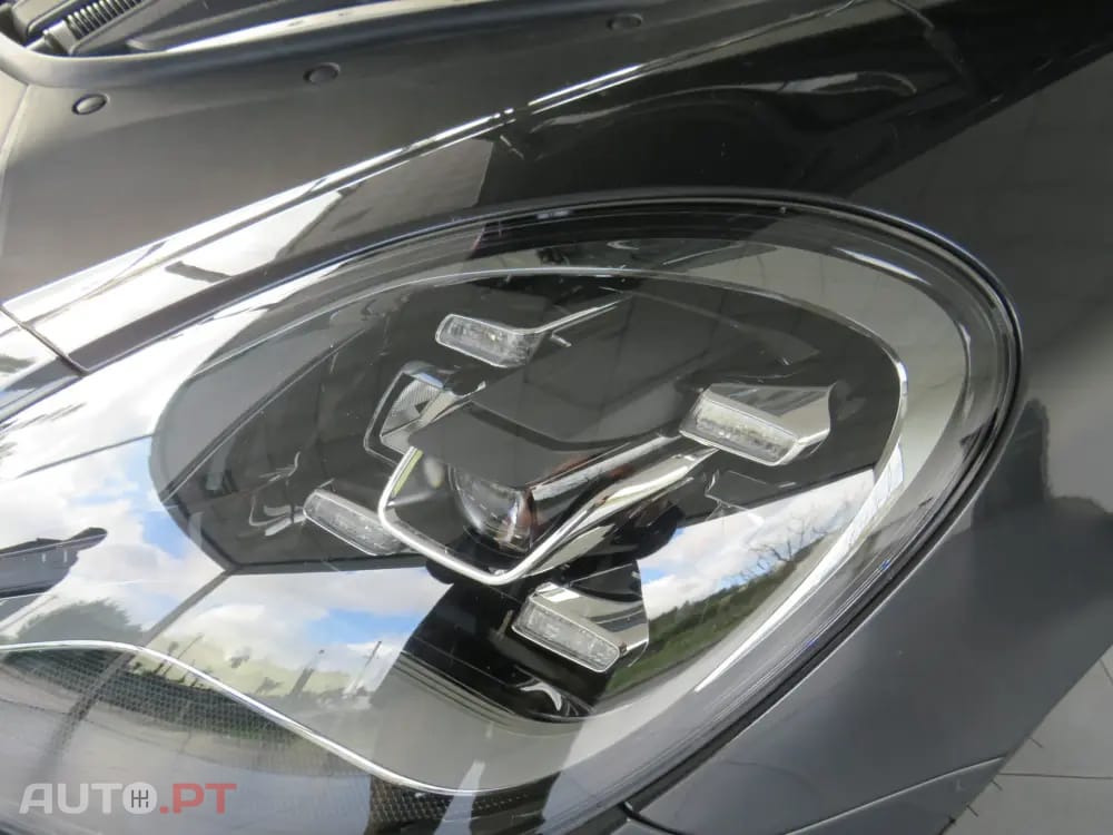 Porsche Panamera 4 E-Hybrid