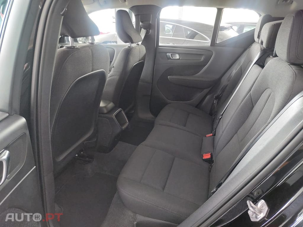 Volvo XC40 1.5 T2 Momentum