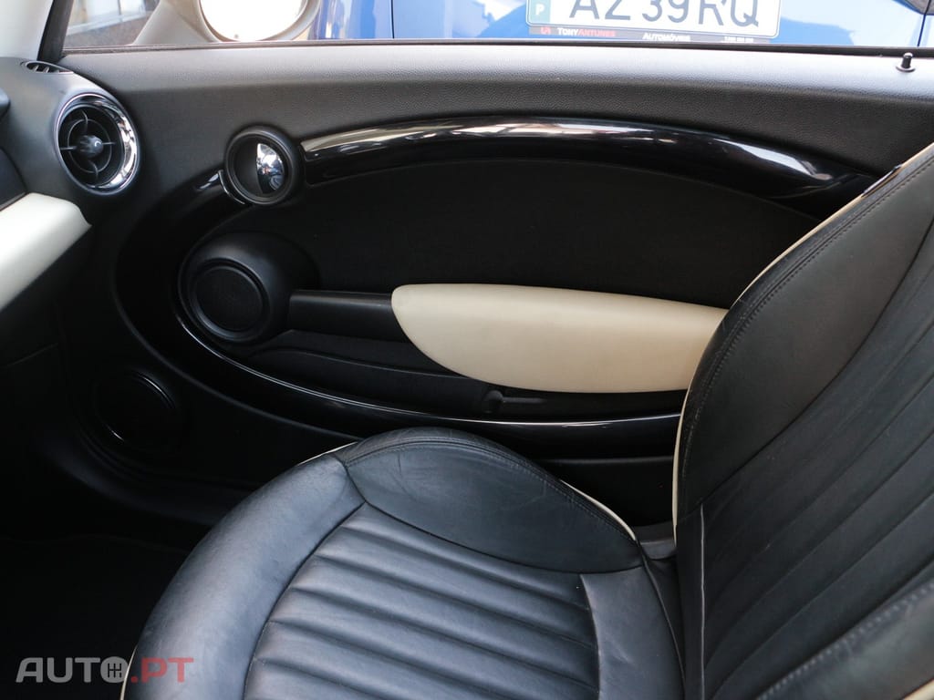 MINI Cooper Cooper D