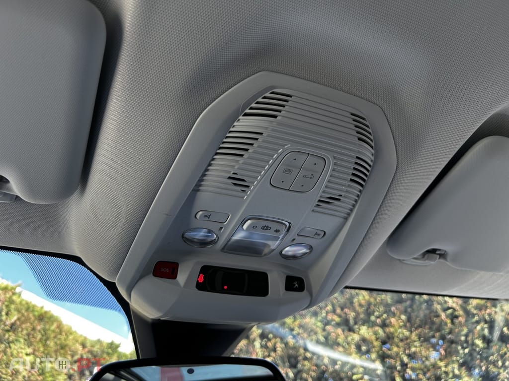 Peugeot 3008 1.2 PureTech Allure EAT8