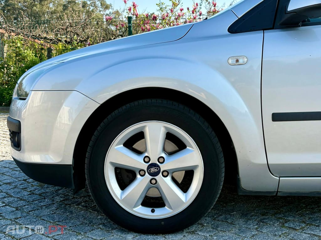 Ford Focus 1.4 16V S