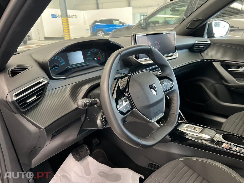 Peugeot E-2008 54 kWh Active