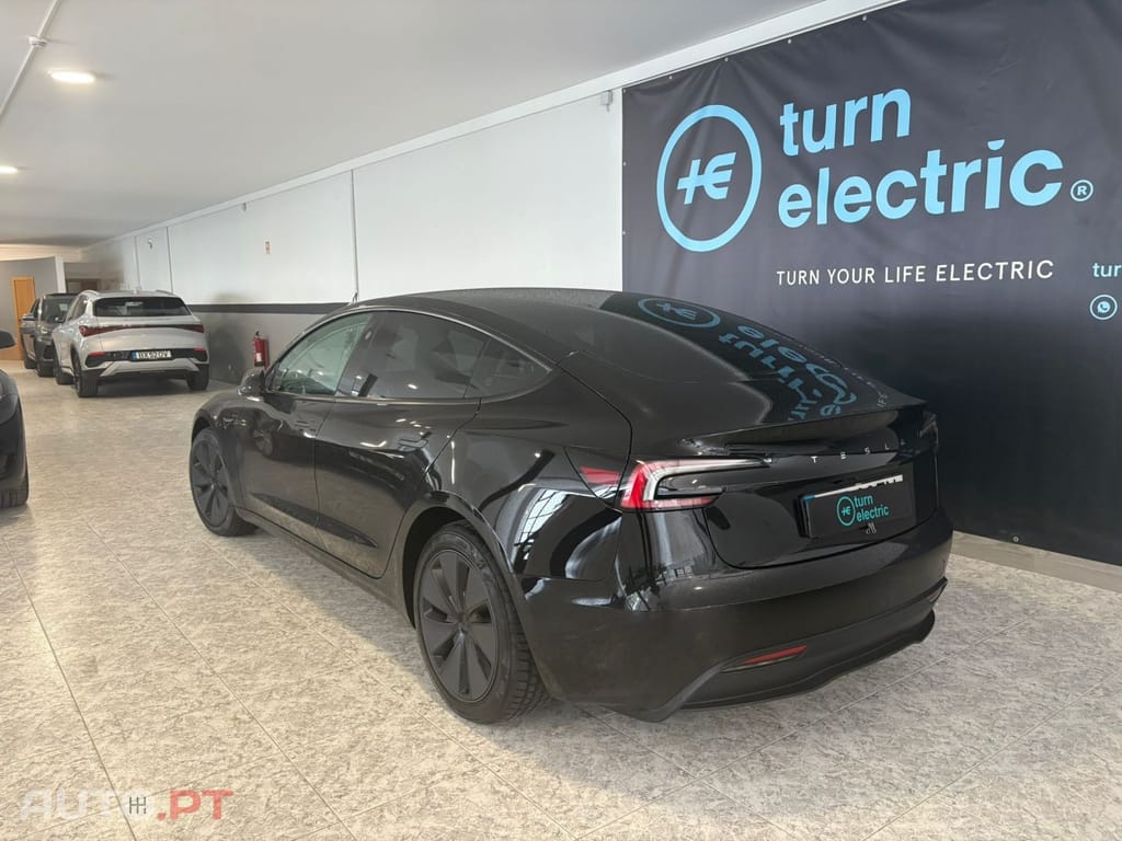 Tesla Model 3 Tração Traseira