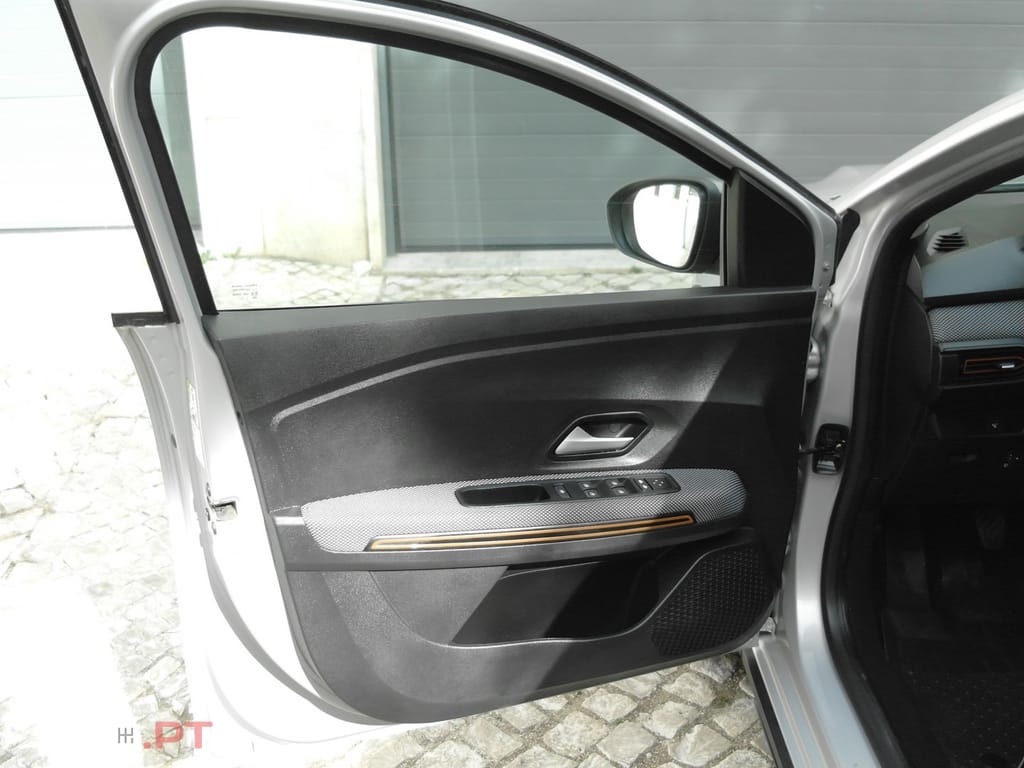 Dacia Sandero Stepway TCe 90 Essential