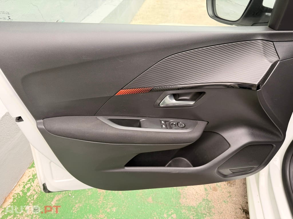 Peugeot 208 1.5 HDI Active 102cv