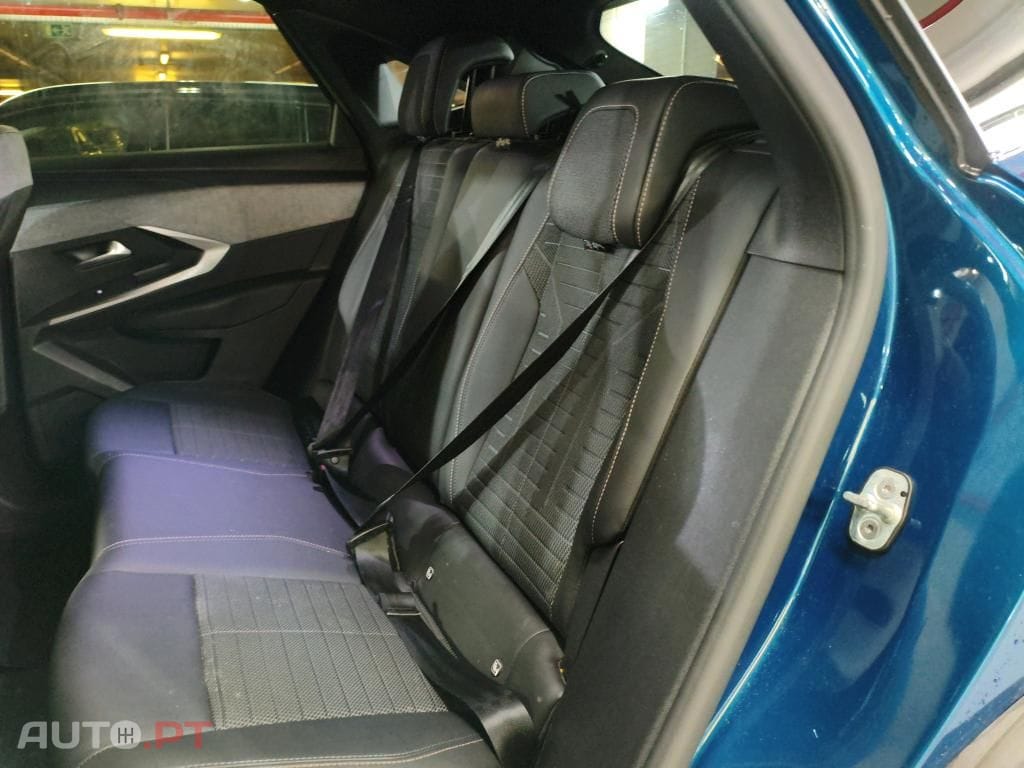 Peugeot E-3008 73 kWh Allure