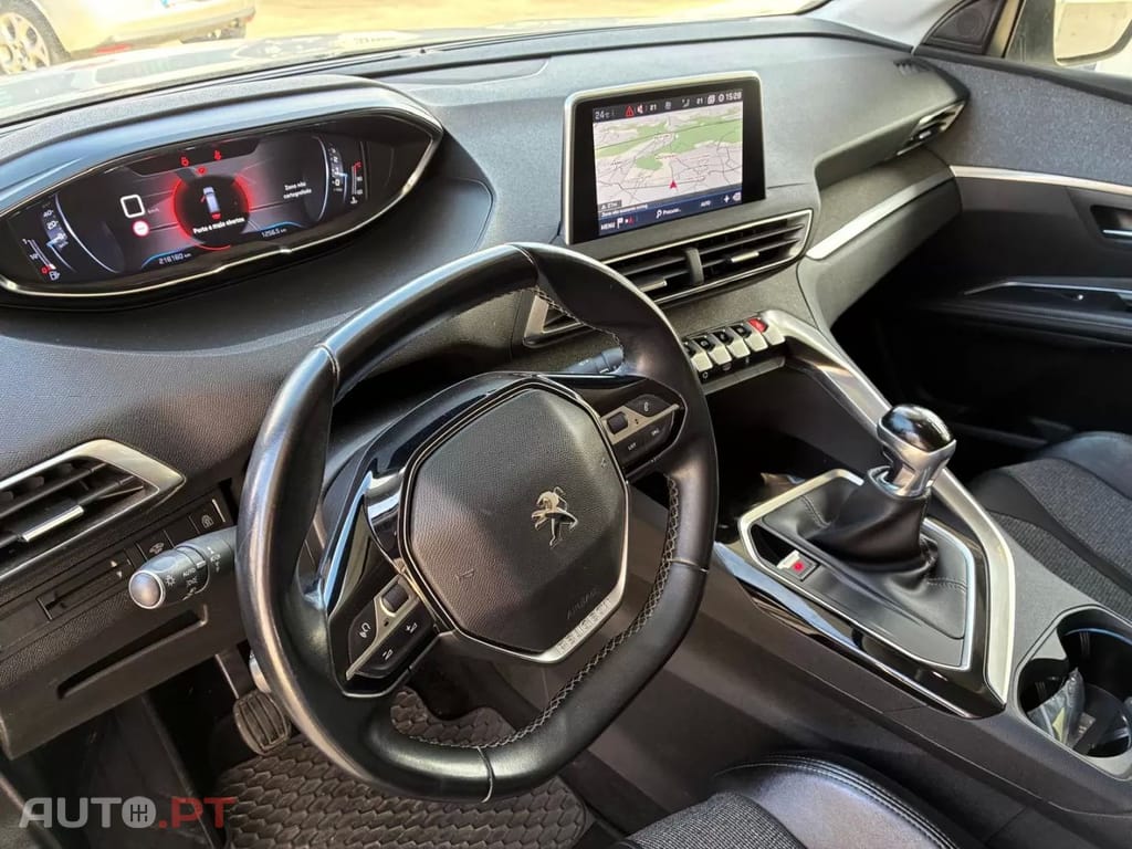 Peugeot 5008 1.5 BlueHDi Allure