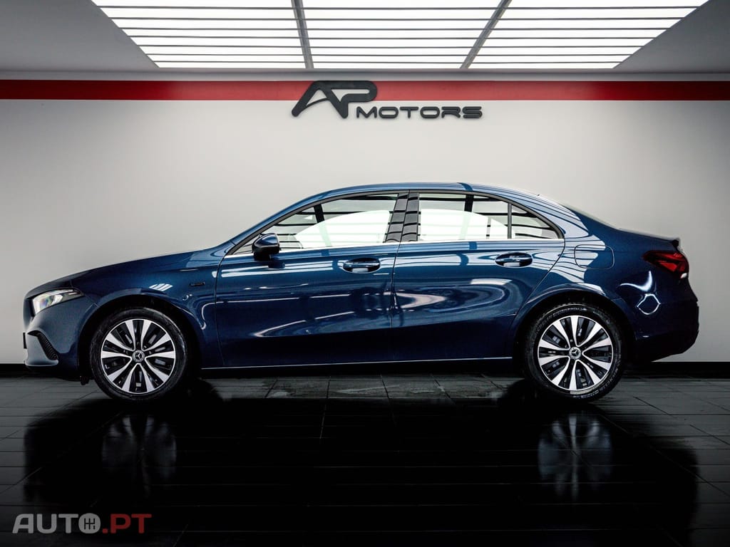 Mercedes-Benz A 250 e Style Plus