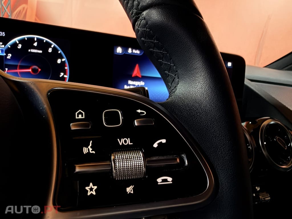 Mercedes-Benz GLA 180 7G-DCT Edition Progressive Line