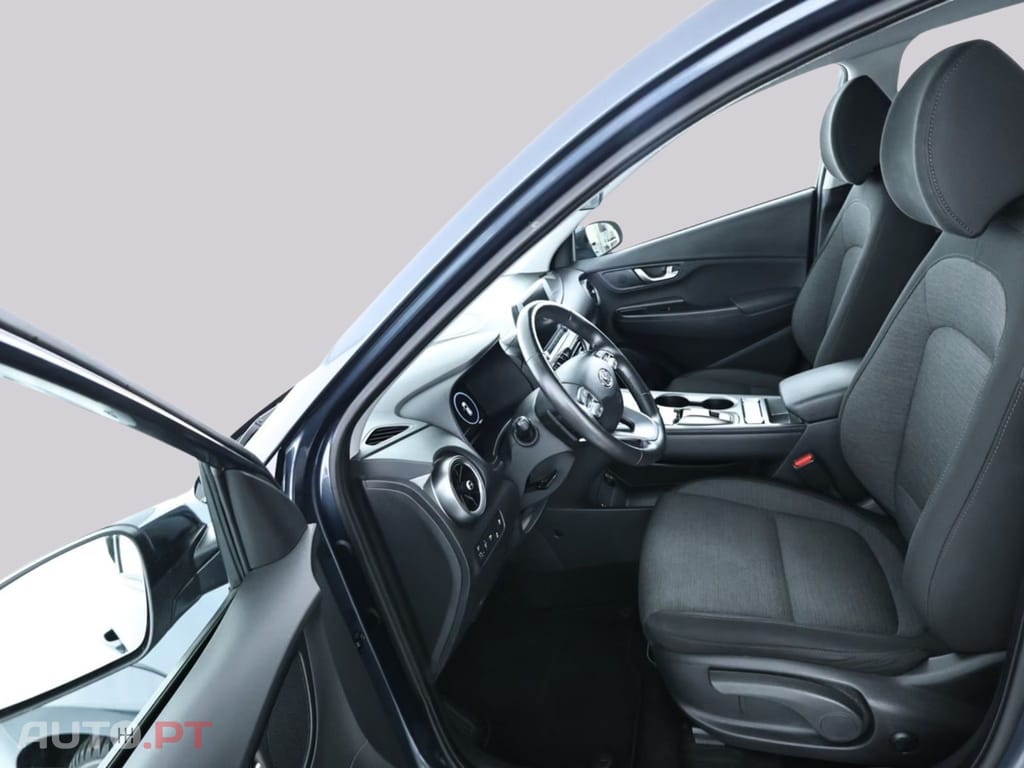 Hyundai Kauai Select I.V.A DEDUTIVEL