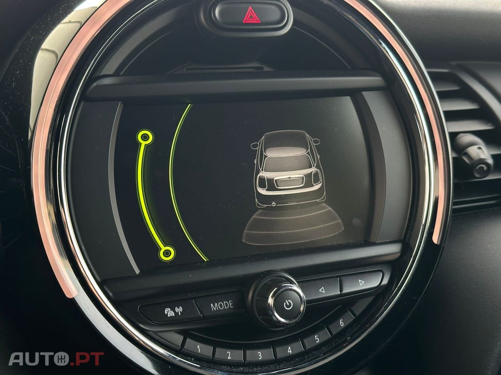 MINI Cooper One Blackyard