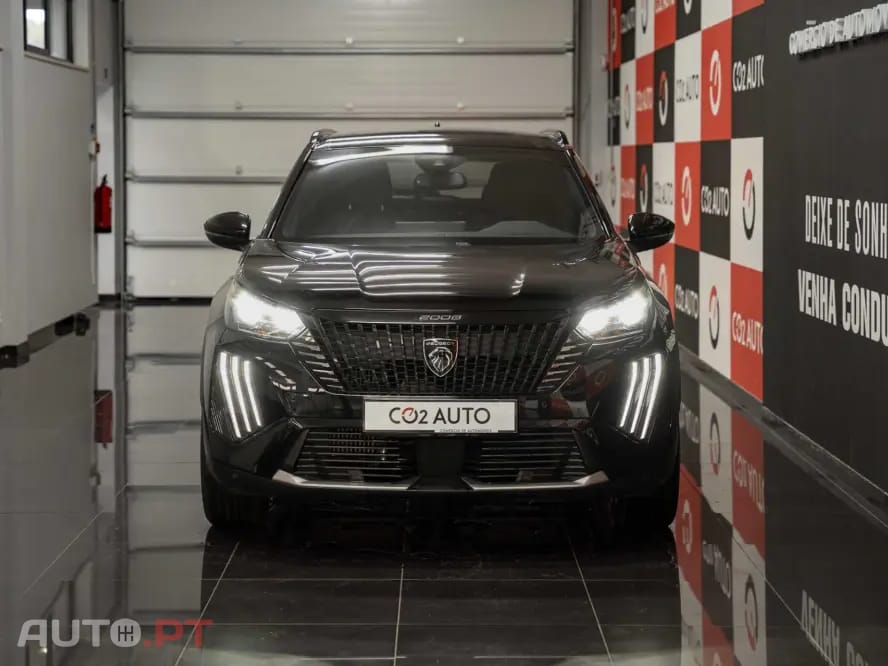 Peugeot 2008 1.2 PureTech Allure EAT8