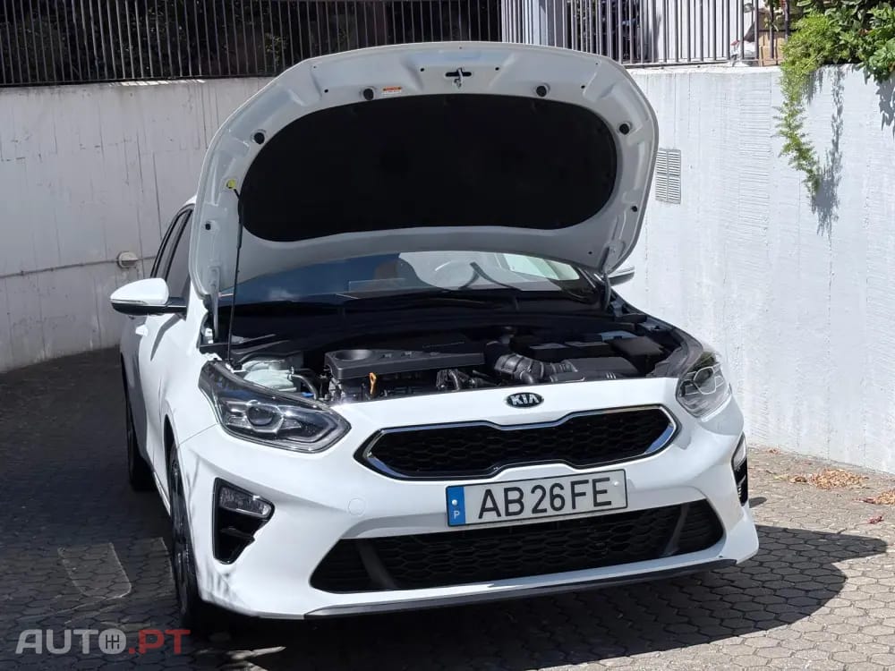 Kia Ceed SW 1.4 T-GDI Drive+SRF 7DCT
