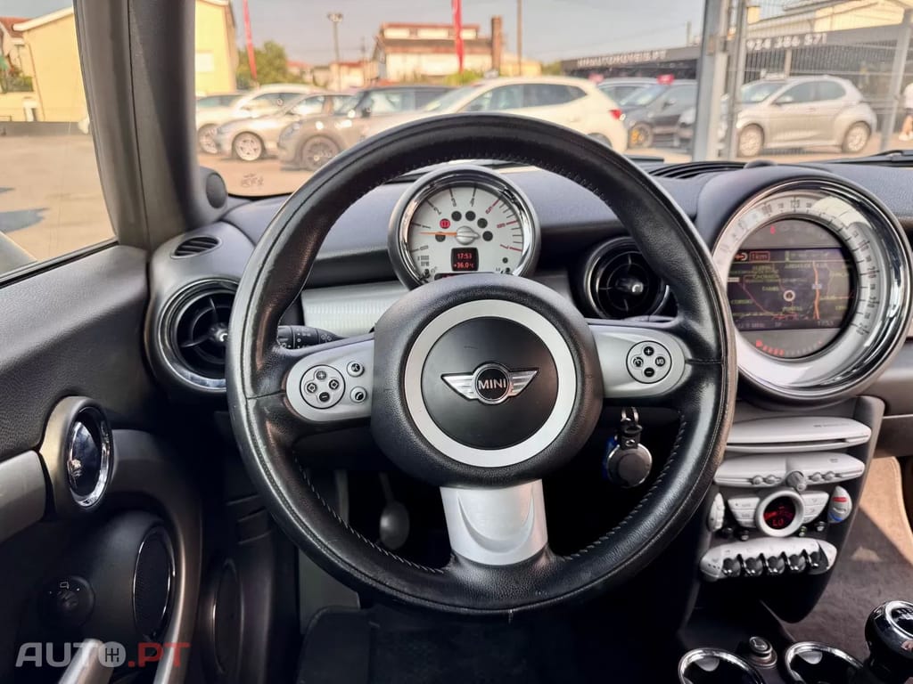 MINI Cooper Cooper D