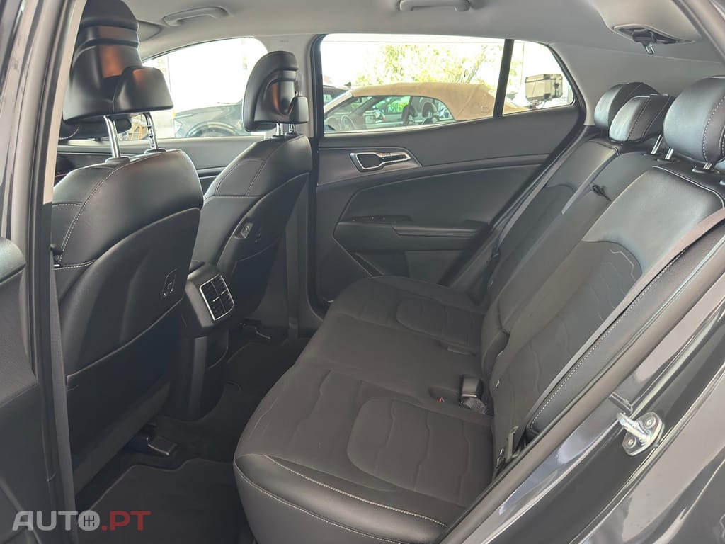 Kia Sportage 1.6 T-GDi PHEV Tech+SRF