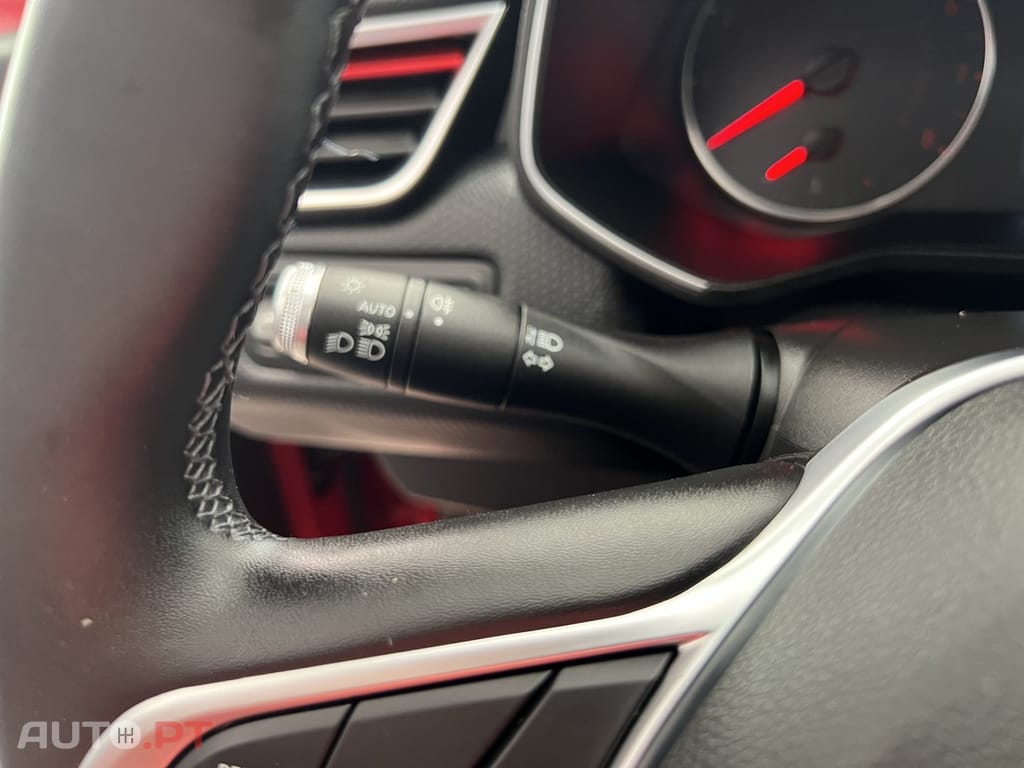 Renault Clio 1.0 TCe Intens CVT