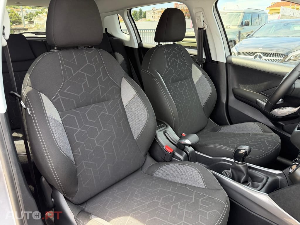 Peugeot 2008 1.6 BlueHDi Allure