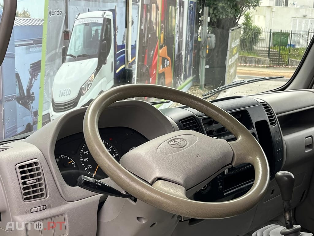 Toyota Dyna 3.0 D4D  PLATAFORMA