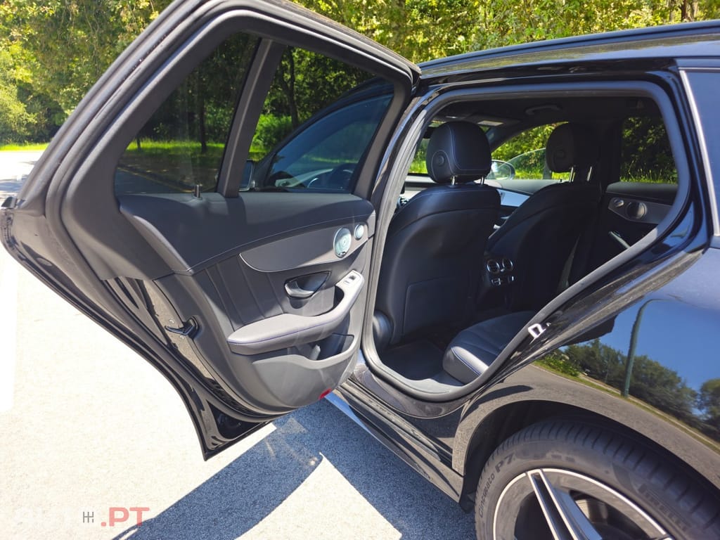 Mercedes-Benz C 300 de T 9G-TRONIC AMG Line