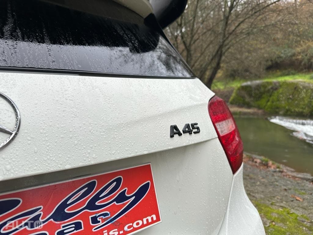 Mercedes-Benz A 45 AMG 4Matic Speedshift 7G-DCT Edition 1