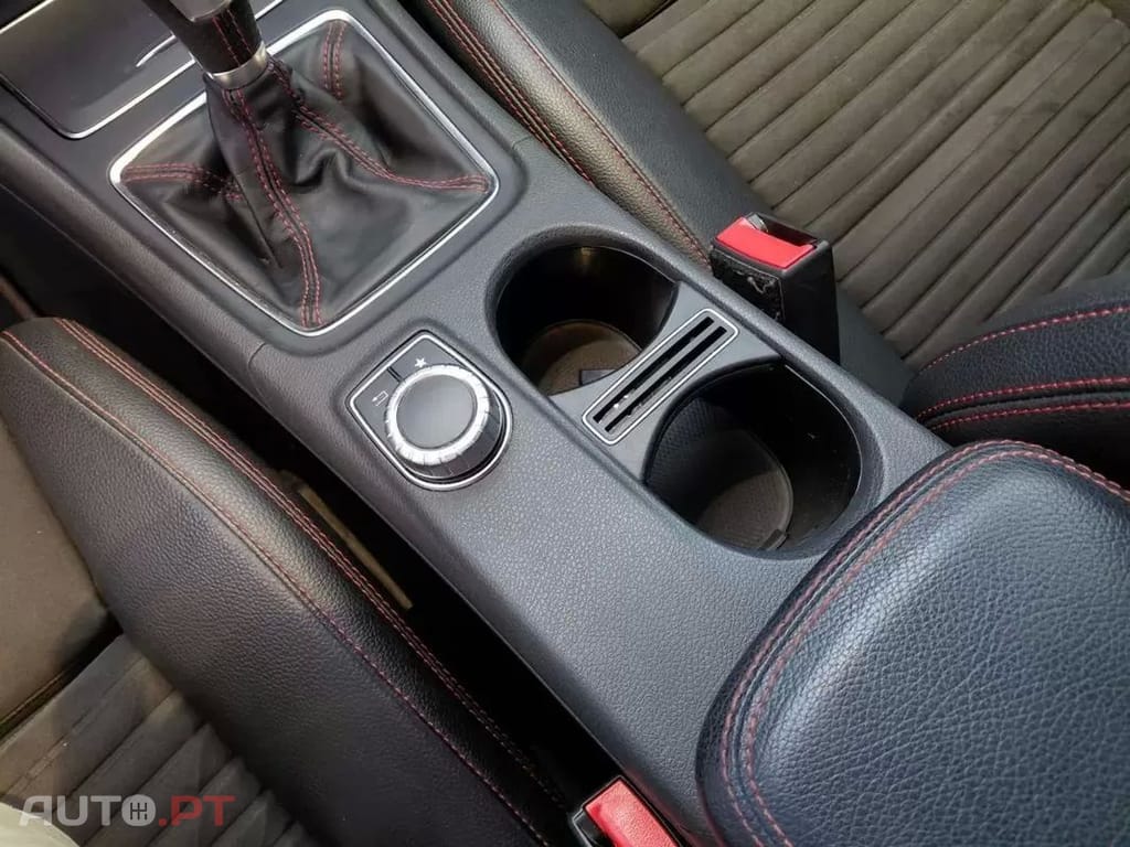 Mercedes-Benz A 180 d AMG Line