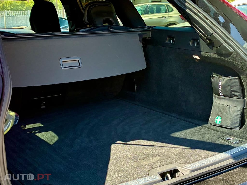 Volvo V90 2.0 T8 AWD Geartronic Orrefors Sweden
